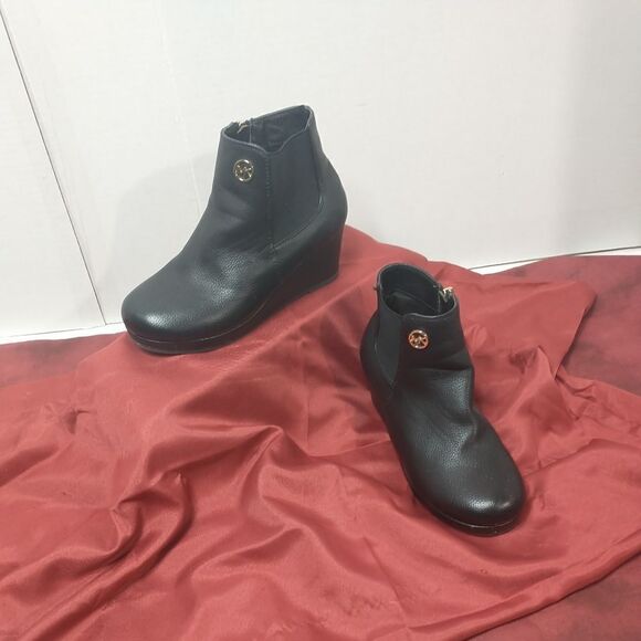 Michael Kors Children  Leather Booties Size 1 Cate Tulip - Picture 1 of 12